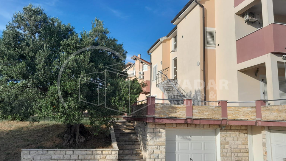 APARTMANSKA KU&Cacute;A - ODLI&Ccaron;NA PRILIKA &excl;&excl;&excl; - 10 STANOVA - SVETI FILIP I JAKOV &lpar;700 m od mora&rpar;