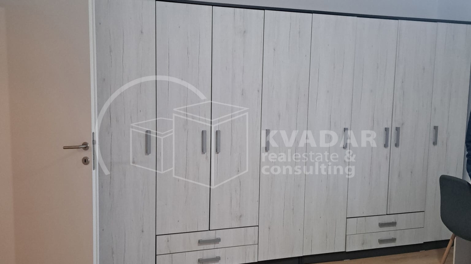 VOJAK&sol; PRILIKA ZA &Zcaron;IVOT I INVESTICIJU&excl;&excl; Stan 50m2 u manjoj zgradi&excl;