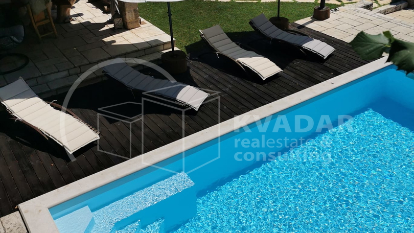 Luksuzno imanje sa dvije kuće i golf terenom, u srcu Like, Gračac