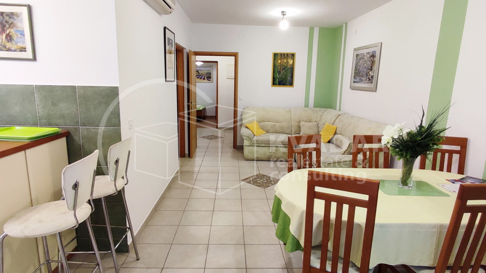 PAKOŠTANE /  PREKRASAN APARTMAN 64 m2 / BLIZINA MORA