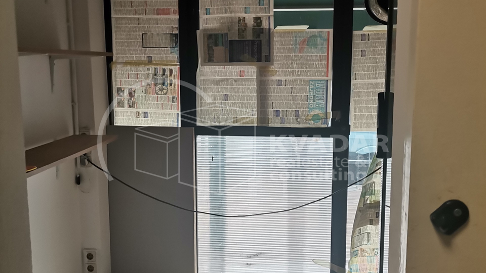 TRE&Scaron;NJEVKA&comma; POSLOVNI PROSTOR &lpar;SANDWICH BAR&rpar; OD 10 m2