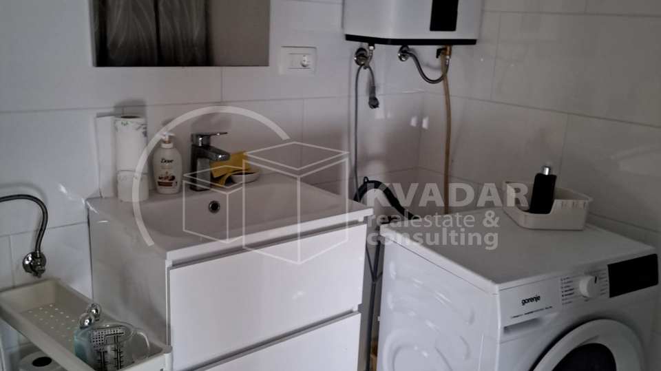 FU&Zcaron;INE&sol; STAN ZA NAJAM 70m2 u ku&cacute;i