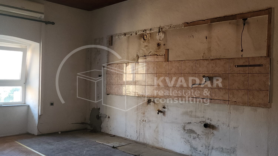 RIJEKA&sol;MLAKA&comma; Stan 100m3 za investiciju