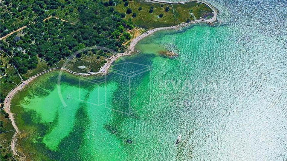 NOVALJA / ATRAKTIVNO ZEMLJIŠTE / PRILIKA ZA  INVESTICIJU 6500 M2