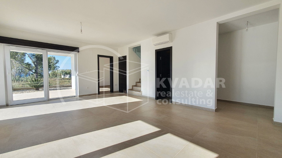 House&comma; 248 m2&comma; For Sale&comma; Privlaka - Privlaka