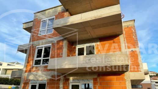 Prodaje se poslovni prostor na top lokaciji u &Scaron;ibeniku &sol; 49 m2&sol; blizina pla&zcaron;e Banj