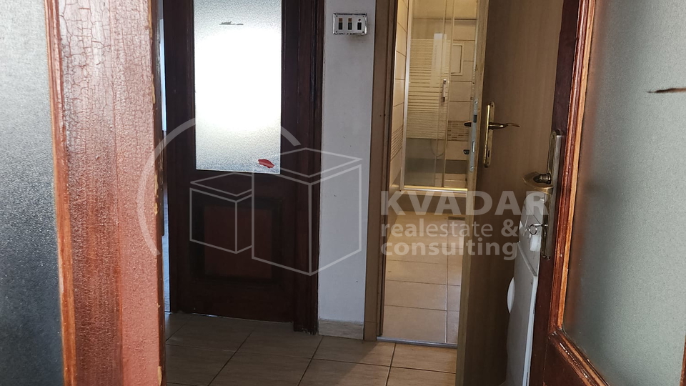 RIJEKA&sol;MLAKA&comma; Stan 100m3 za investiciju