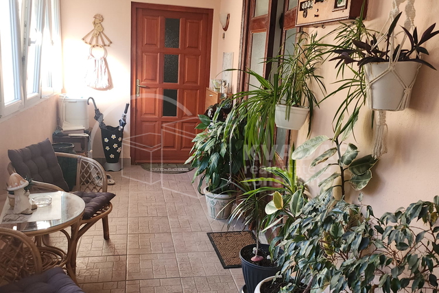 RIJEKA/MLAKA, Stan 100m3 za investiciju