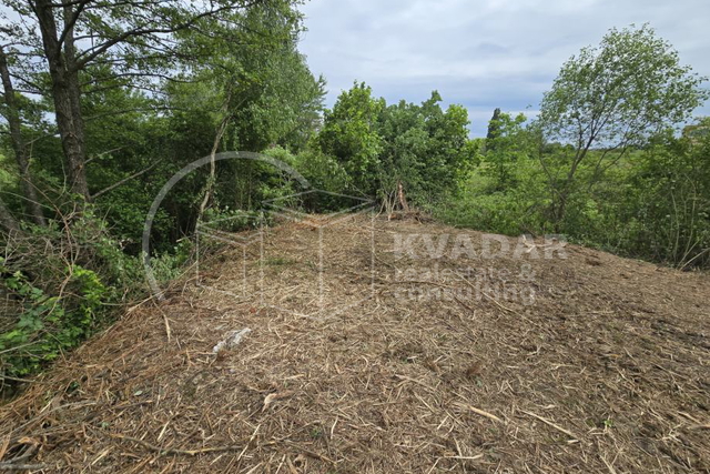 KLINČA SELA / GRAĐEVINSKO ZEMLJIŠTE /  825 m2