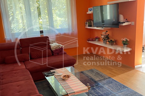 SAVICA/Komforan 3-sobni stan 69 m2, 1. KAT, LIFT!!!