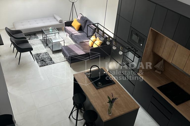 Zaton kod Zadra/kuća sa 4 luksuzna apartmana/odlična investicija!!