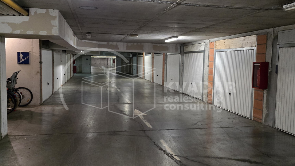 ZAGREB/ŠPANSKO-ORANICE - GARAŽA 16,18 m2