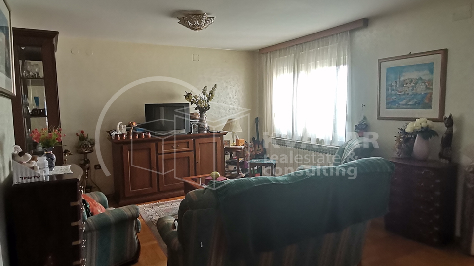 Zagreb, Šestine, prekrasan 3-soban stan sa spremištem, VPM i vrtom/109.72 m2!