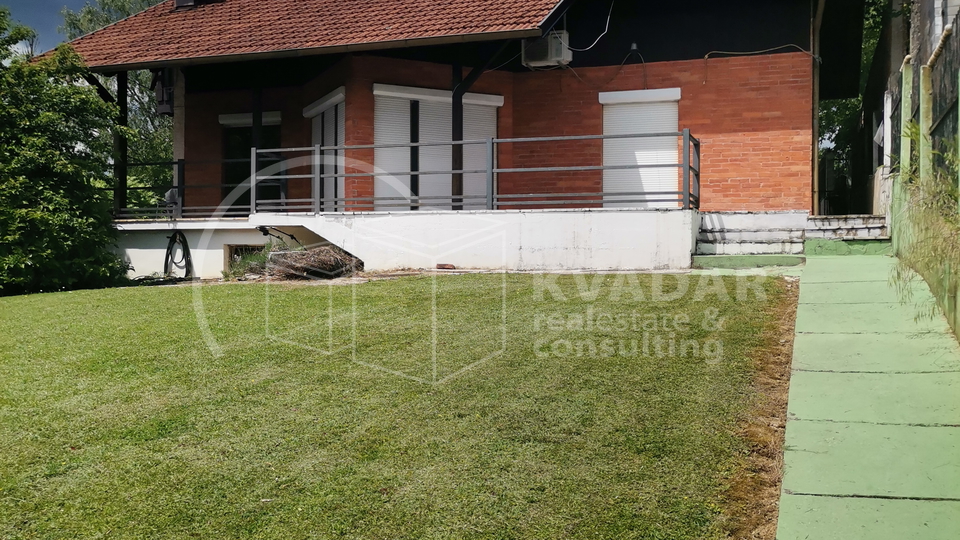House, 1394 m2, For Sale, Zagreb - Gornja Dubrava