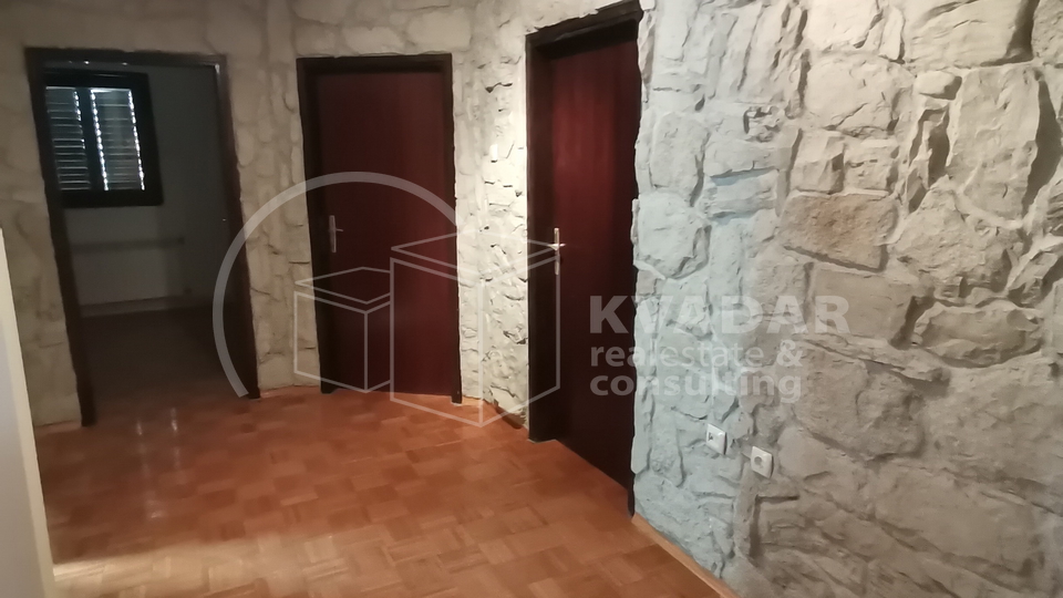 House, 1394 m2, For Sale, Zagreb - Gornja Dubrava