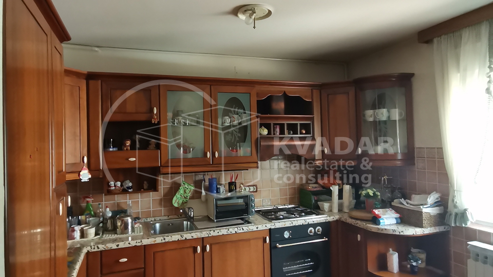 Zagreb, Šestine, prekrasan 3-soban stan sa spremištem, VPM i vrtom/109.72 m2!