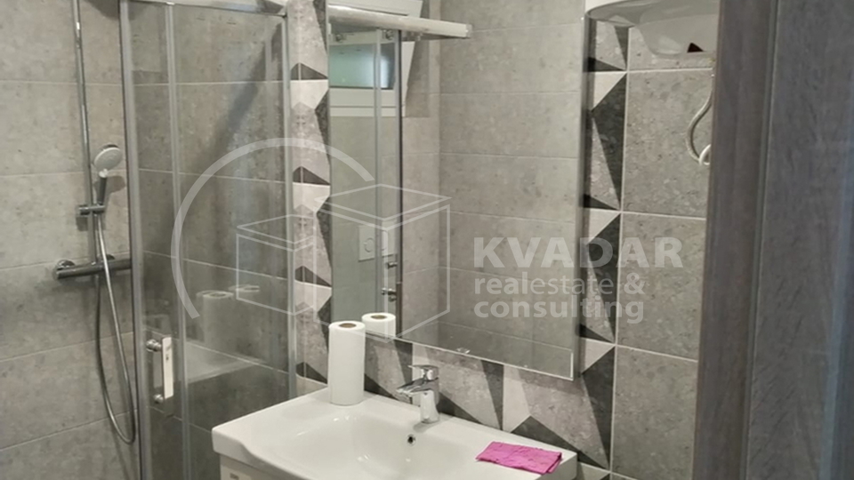 PREKRASAN APARTMAN / VIR / NOVOGRADNJA / IZVRSNA LOKACIJA