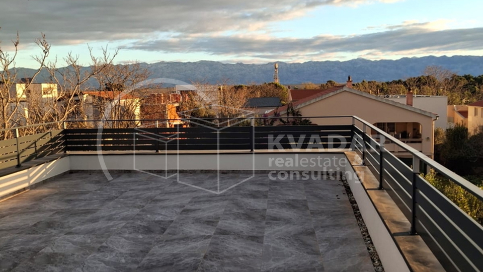 PREKRASAN APARTMAN / VIR / NOVOGRADNJA / IZVRSNA LOKACIJA