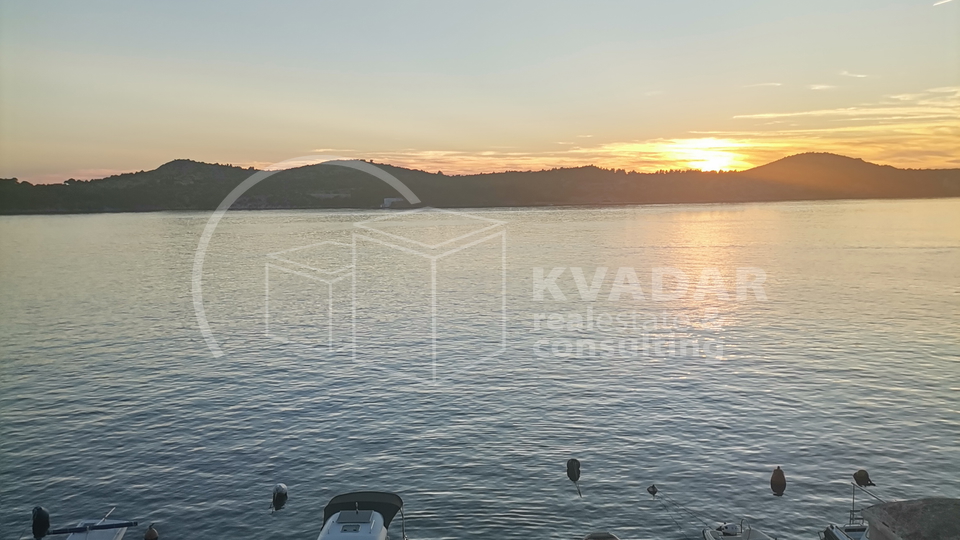 House, 180 m2, For Sale, Šibenik - Dolac