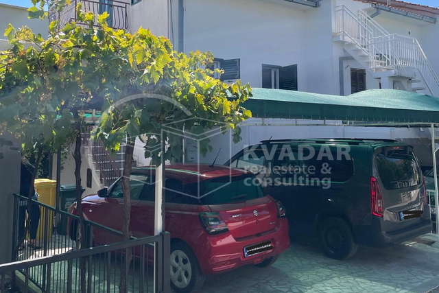Dugoročni NAJAM  STANA 50m2 u prizemlju kuće- Pelješac - Orebić