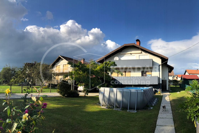 Dugo Selo-Brckovljani/kuća-dva stana- 345m2/parcela 718m2/parking!!