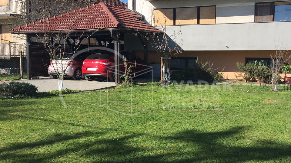 Dugo Selo-Brckovljani/kuća-dva stana- 345m2/parcela 718m2/parking!!