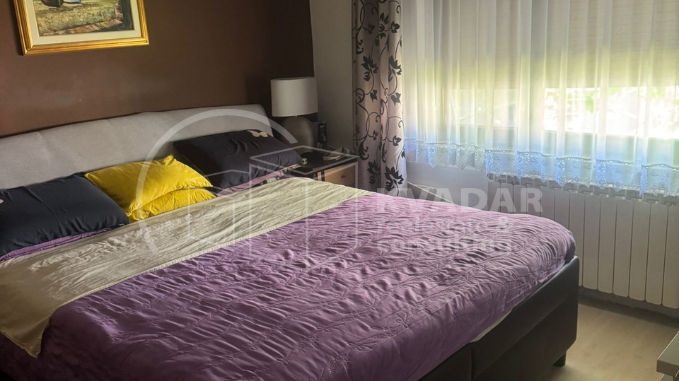 Dugo Selo-Brckovljani/kuća-dva stana- 345m2/parcela 718m2/parking!!