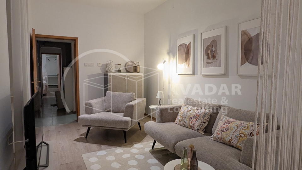 Centar&sol;Amru&scaron;eva&sol;lijepi 3-sobni stan sa terasom&excl;