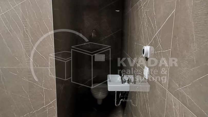 &Ccaron;rnomerec&sol;penthouse 98m2&plus;terasa&plus;balkon&plus;2VPM&sol;lift