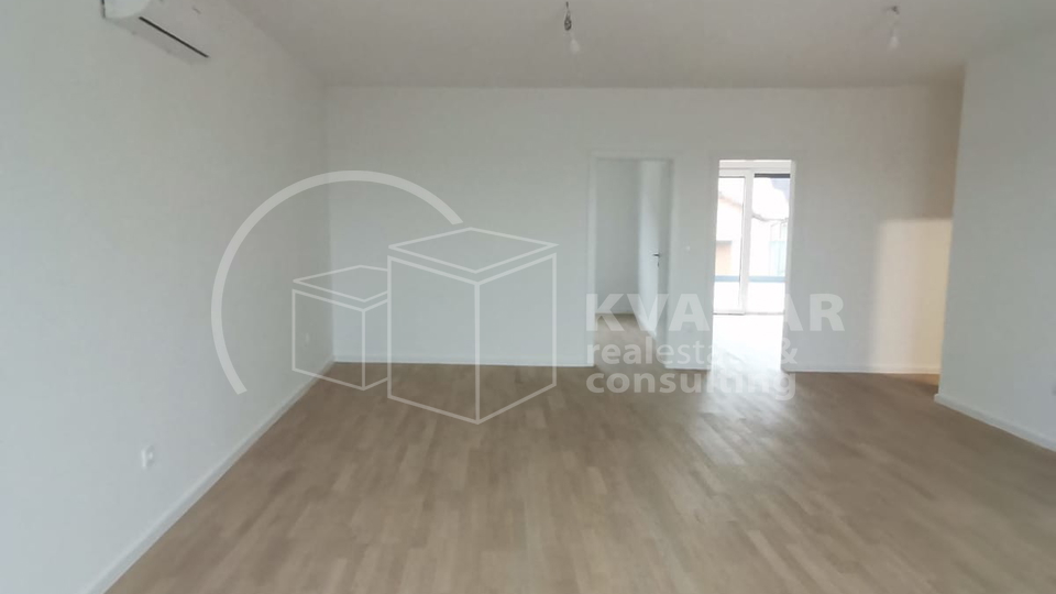 &Ccaron;rnomerec&sol;penthouse 98m2&plus;terasa&plus;balkon&plus;2VPM&sol;lift