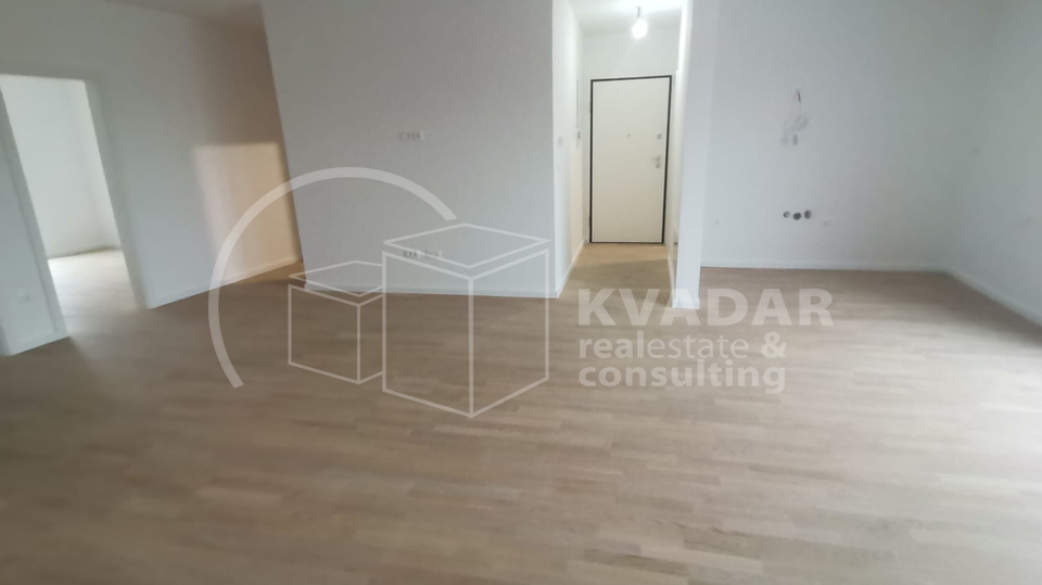 &Ccaron;rnomerec&sol;penthouse 98m2&plus;terasa&plus;balkon&plus;2VPM&sol;lift