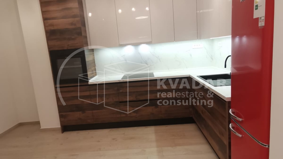 Borovje&sol;2-sobni stan 70m2&sol;3kat&sol;lift