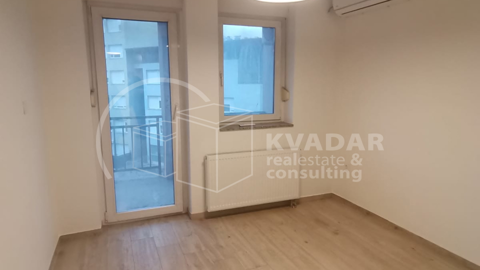 Borovje&sol;2-sobni stan 70m2&sol;3kat&sol;lift