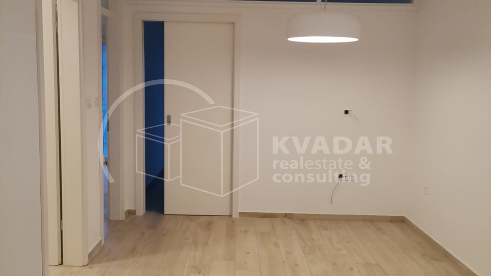 Borovje&sol;2-sobni stan 70m2&sol;3kat&sol;lift