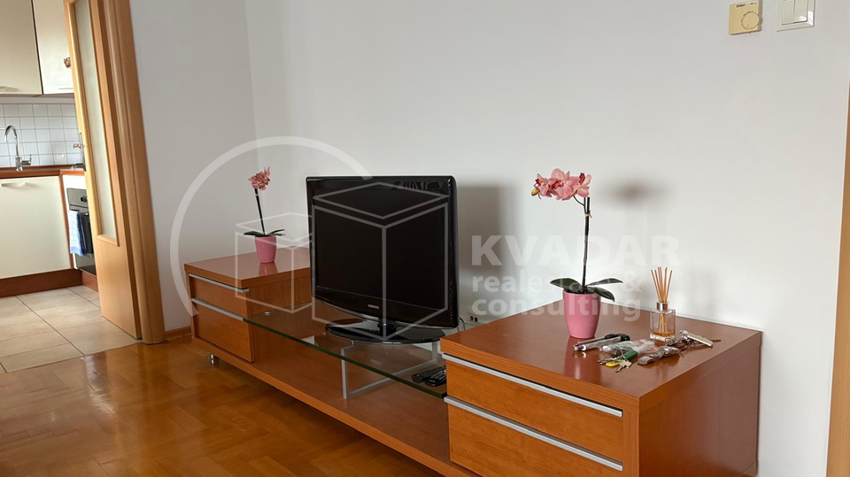 Trnje&sol;Sige&ccaron;ica&sol;3-sobni stan novije gradnje 71m2&plus;GPM&plus;spremi&scaron;te&sol;3kat-LIFT&excl;