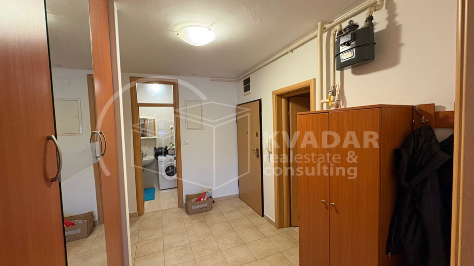 Trnje&sol;Sige&ccaron;ica&sol;3-sobni stan novije gradnje 71m2&plus;GPM&plus;spremi&scaron;te&sol;3kat-LIFT&excl;