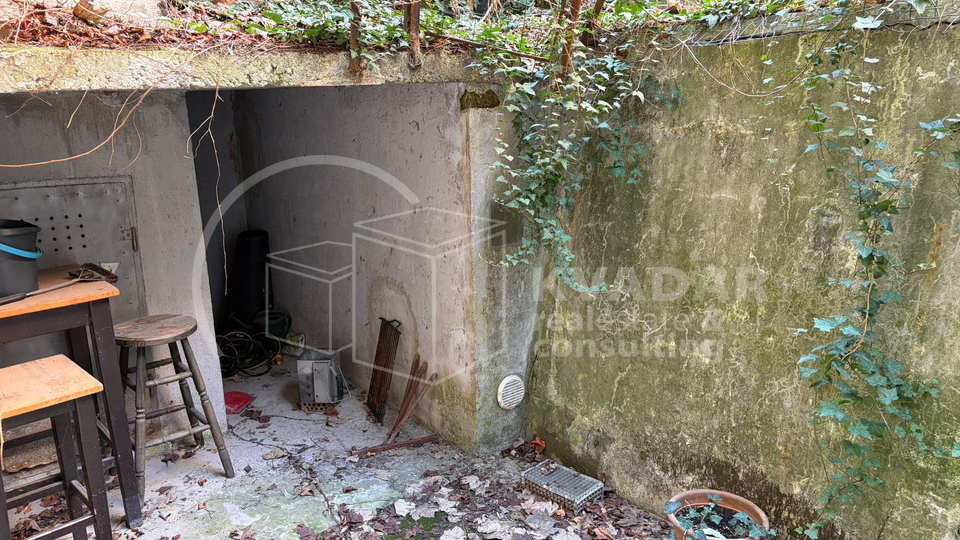 Strogi centar&sol;Tkal&ccaron;i&cacute;eva&sol;stan 80m2&plus;terasa 34m2&excl;