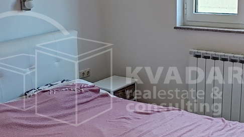 &Scaron;ibenik&sol;Brodarica&sol;apartman 84m2 osun&ccaron;ani s pogledom na more&sol;parking&excl;
