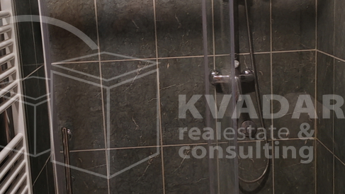 &Scaron;ibenik&sol;Brodarica&sol;apartman 84m2 osun&ccaron;ani s pogledom na more&sol;parking&excl;