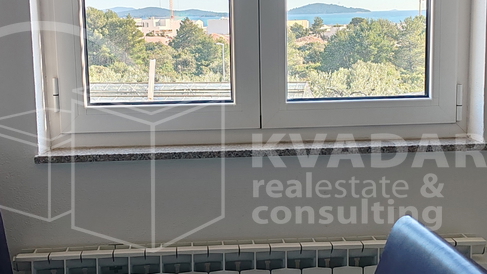 &Scaron;ibenik&sol;Brodarica&sol;apartman 84m2 osun&ccaron;ani s pogledom na more&sol;parking&excl;