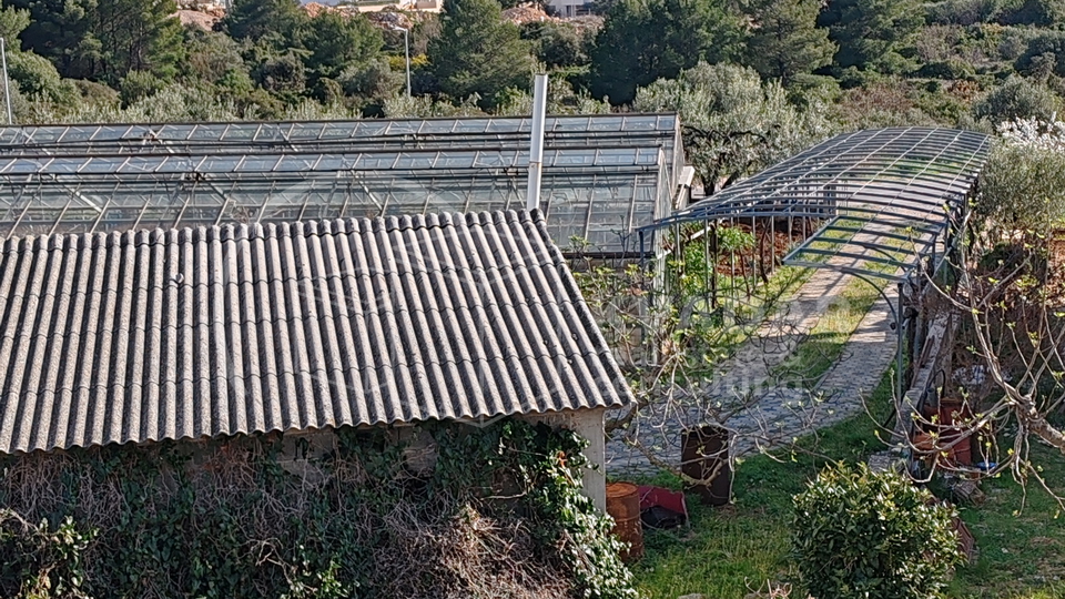 &Scaron;ibenik&sol;Brodarica&sol;stan 84m2 osun&ccaron;ani s pogledom na more&sol;parking&excl;