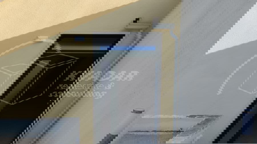 One-bedroom apartment - New construction - Bol&comma; Bra&ccaron; Island