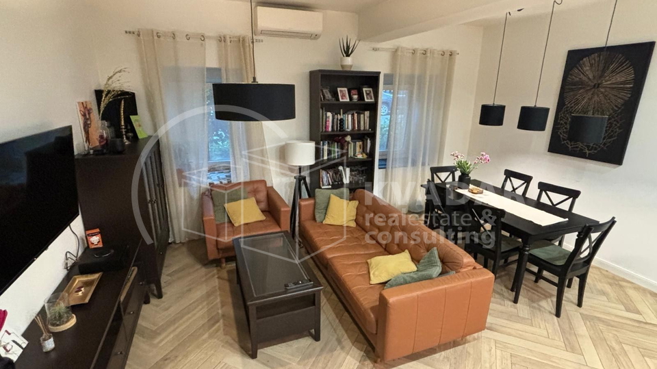 Apartment&comma; 71 m2&comma; For Sale&comma; &Ccaron;rnomerec - Jelenovac