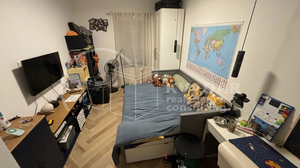 Apartment&comma; 71 m2&comma; For Sale&comma; &Ccaron;rnomerec - Jelenovac