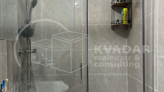 Velika Gorica-Ku&ccaron;e&sol;lijepa ku&cacute;a 74m2&plus;gospodarsko imanje na parceli 1&period;721m2&excl;&excl;