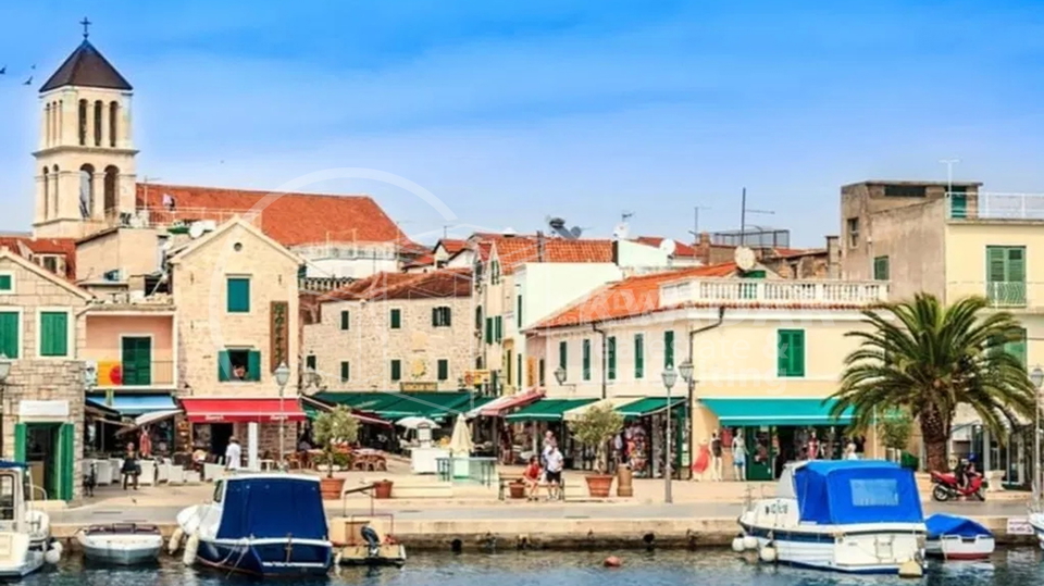 House, 400 m2, For Sale, Vodice