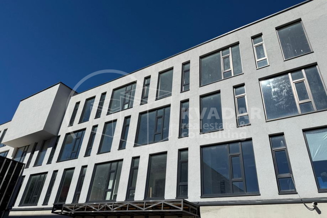 RIJEKA- RASTOČINE/POSLOVNI PROSTOR ZA NAJAM (1567m2)