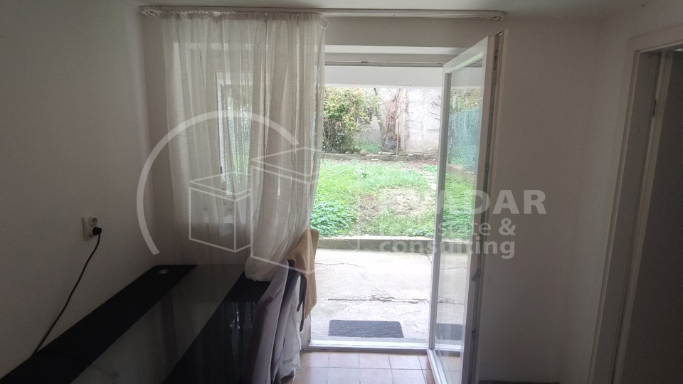 STAN, ZAGREB, TREŠNJEVKA, 30 m2, 1-SOBAN!