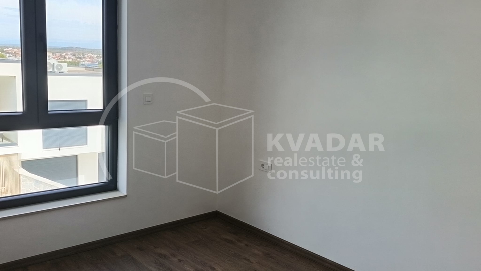 BEZ PROVIZIJE&ast;&ast;&ast;Prodaje se moderan dvoeta&zcaron;ni stan S2 u Vodicama  &sol; 139 m2 &sol; Top lokacija s panoramskim pogledom&excl;