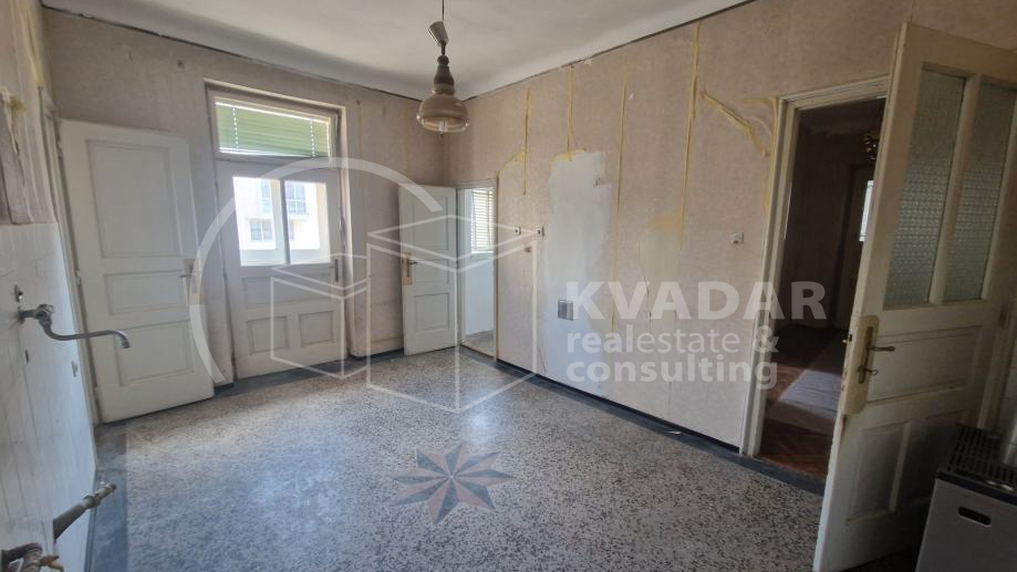 URED ZA ZAKUP 120 m2 &sol; SAVSKA CESTA &sol;  IZVRSNA LOKACIJA&excl;